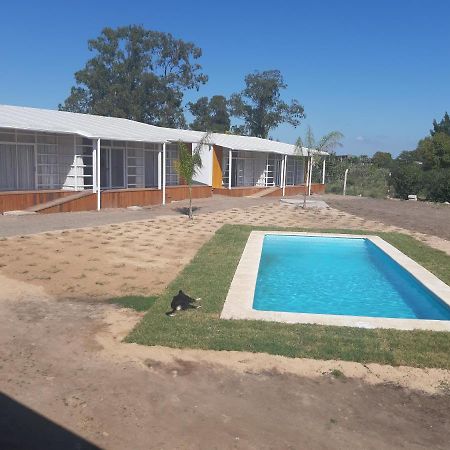 Hotel Terrazas Del Rio Negro Centenario エクステリア 写真